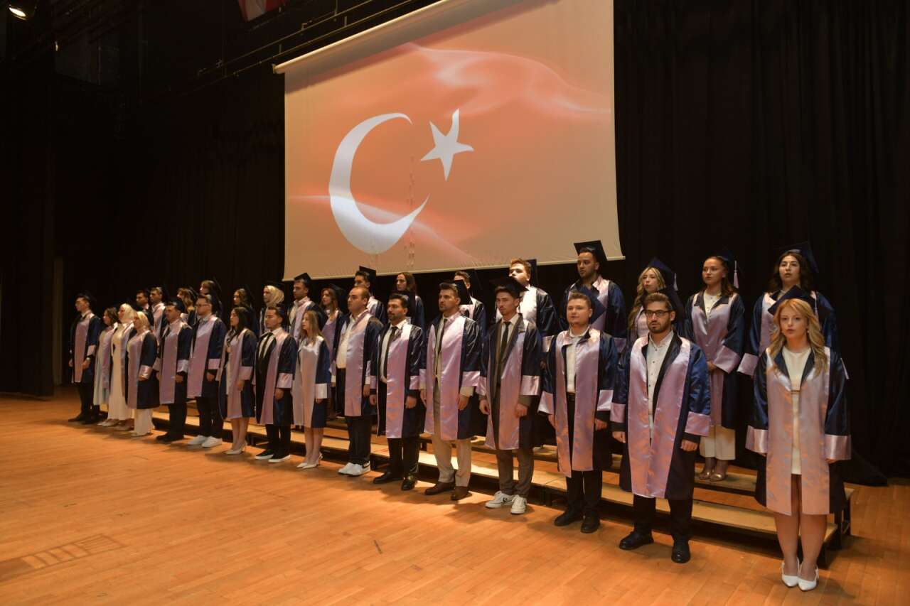 MSKÜ’lü 33 Diş Hekimi Mezuniyet Heyecanı Yaşadı 5